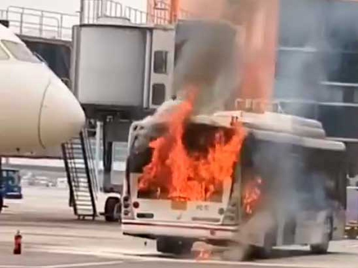 Air India Bus Fire at Delhi Airport: Quick Emergency Respons