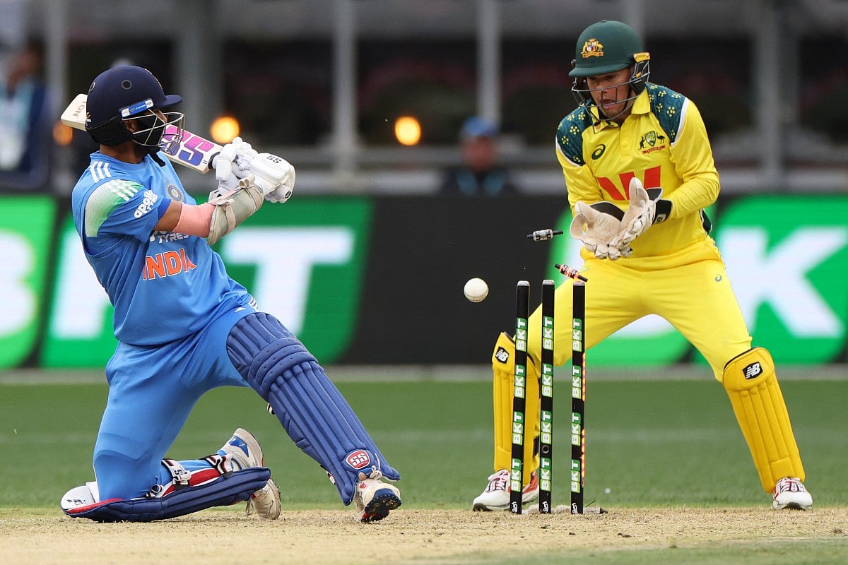 Australia Defeats India in First ODI at Perth