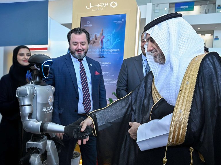 Burjeel Holdings Unveils AI Innovations at Global Health Exp
