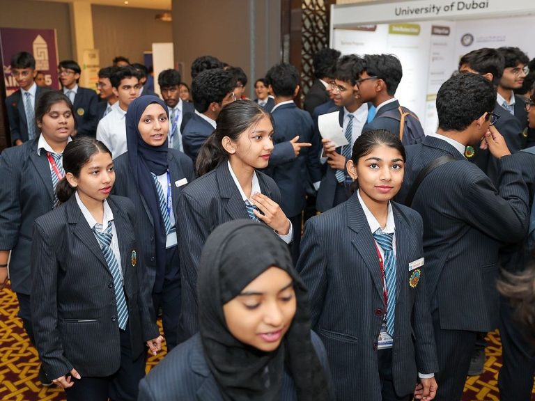 Choosing the Best Study Destination for UAE Students