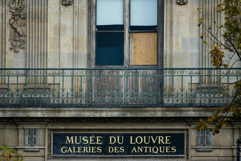 Daylight Heist at the Louvre: Thieves Steal Priceless Royal Jewels
