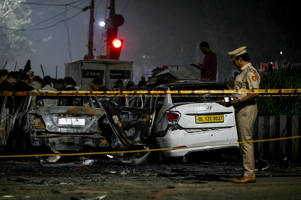 Deadly Car Explosion Near Delhi's Red Fort Sparks Investigat
