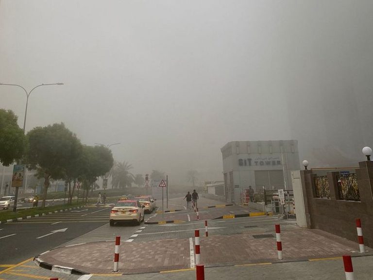 Dense Fog and Rain Expected in Abu Dhabi Today