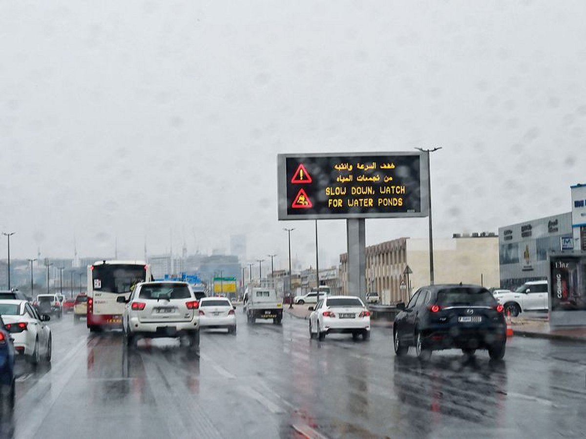Driving Safely in UAE Rain: Risks and Fines Explained