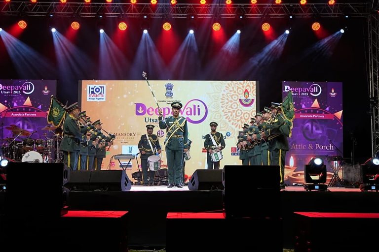 Dubai Police Band Celebrates Diwali with Vibrant Performance