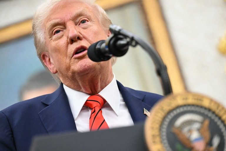 Federal Layoffs Start Amid Ongoing Government Shutdown