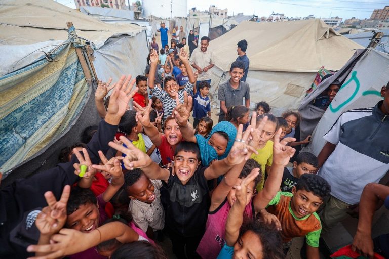Gaza Conflict: Hostage Release and Ceasefire Agreement