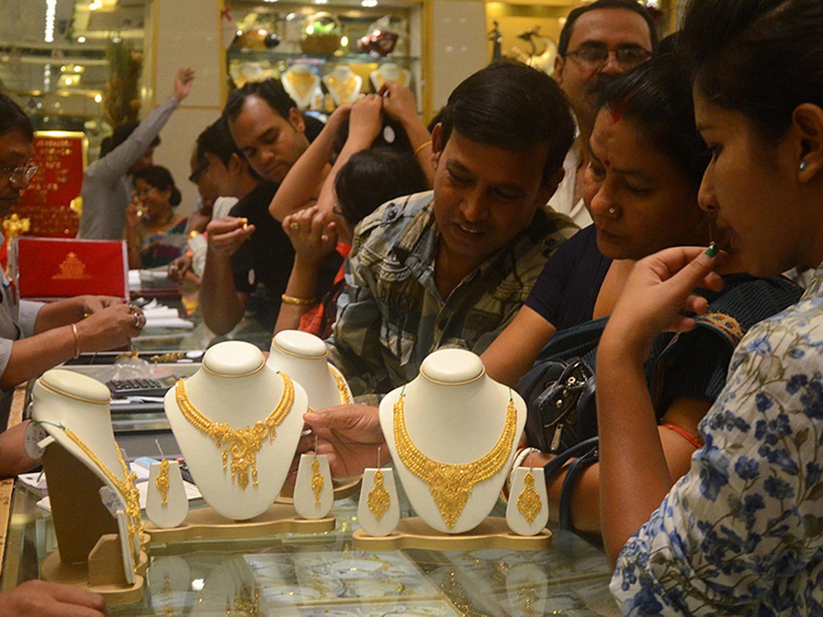 Gold Prices Rise in UAE Amid Global Economic Uncertainty