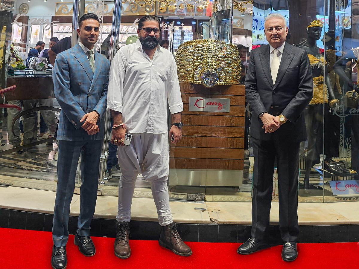 Kanz Jewels Marks UAE Flag Day with Peace Initiative