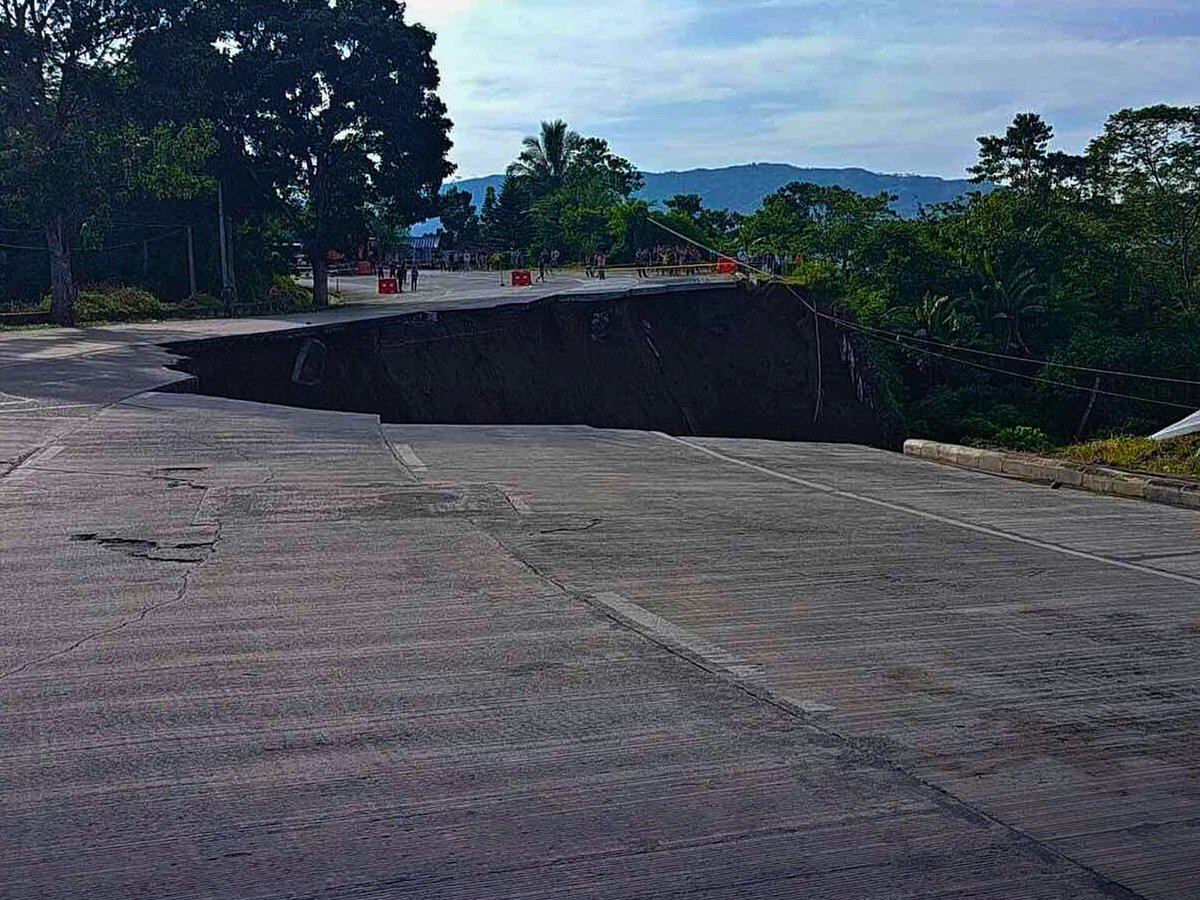 Landslide Blocks Bukidnon-Davao Road, No Casualties Reported