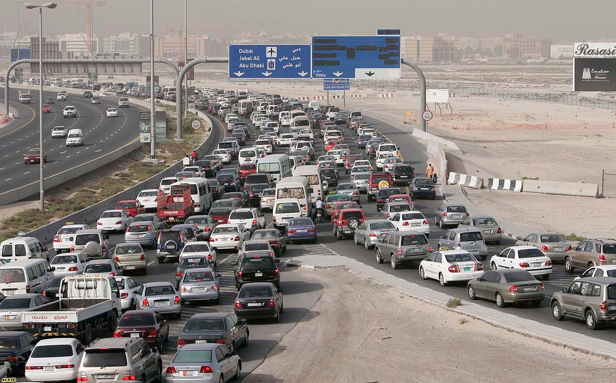 Morning Traffic Delays Affect Dubai and Sharjah Commuters