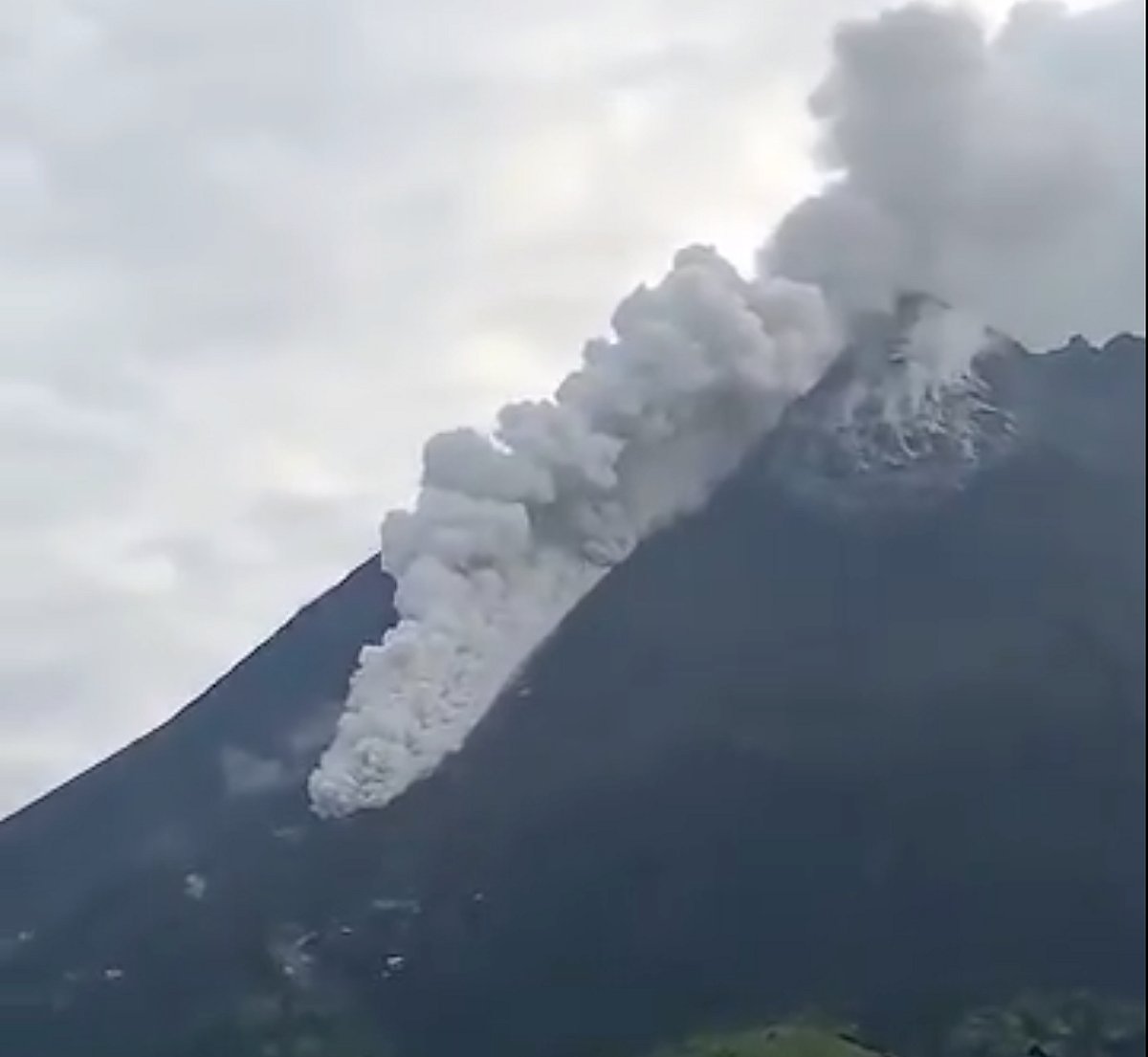 Mount Merapi Eruption Raises Alarms in Indonesia