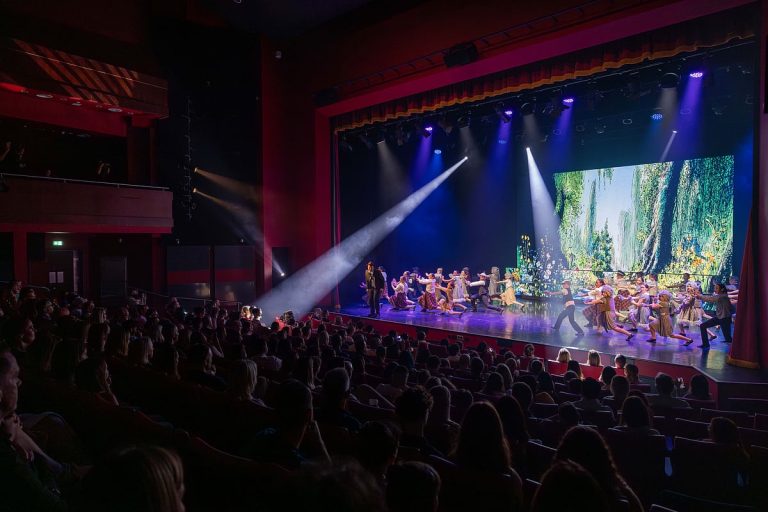 New Arts Hub Launches at Mall of the Emirates