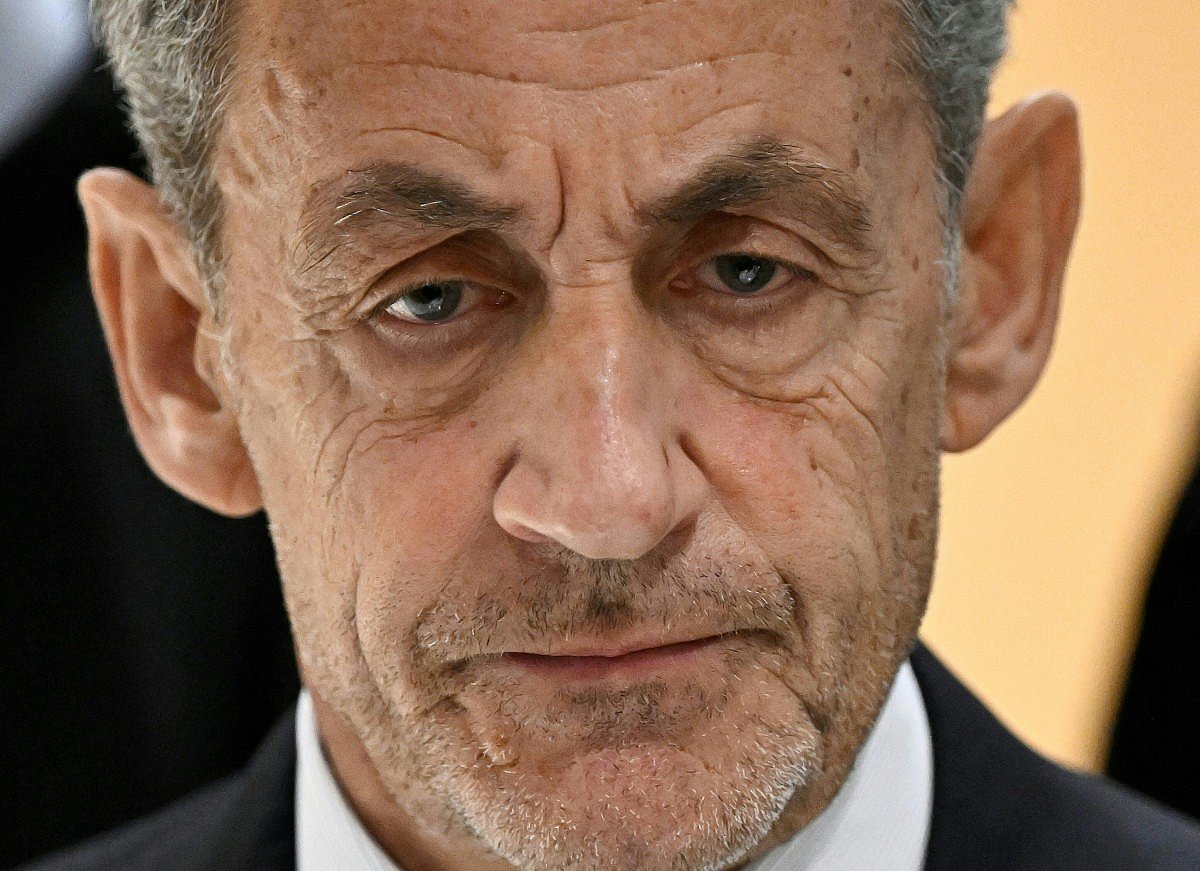 Nicolas Sarkozy Starts Prison Sentence for Campaign Funding