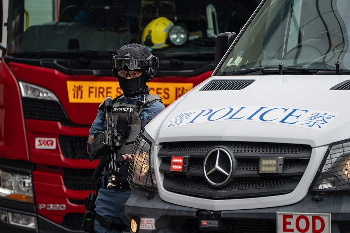 Police Seek Clerk After Assault on Suspected Thief in Wan Ch