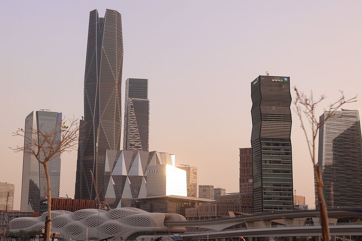 Saudi Arabia Offers Rewards for Reporting Municipal Violatio