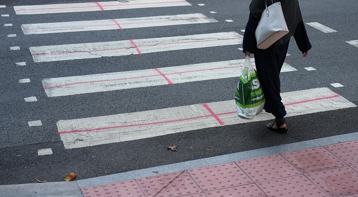 Slovakia Sets New Sidewalk Speed Limit for Pedestrians