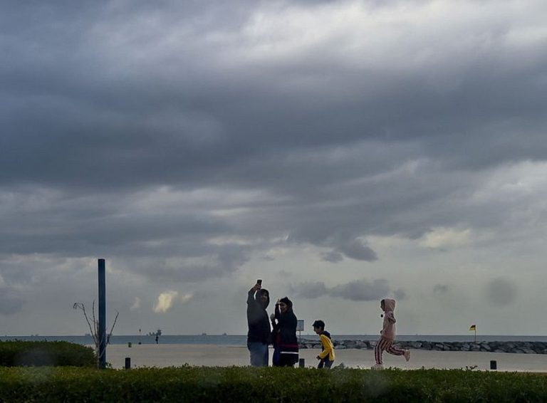 UAE Braces for Unstable Weather: Rain and Strong Winds Ahead