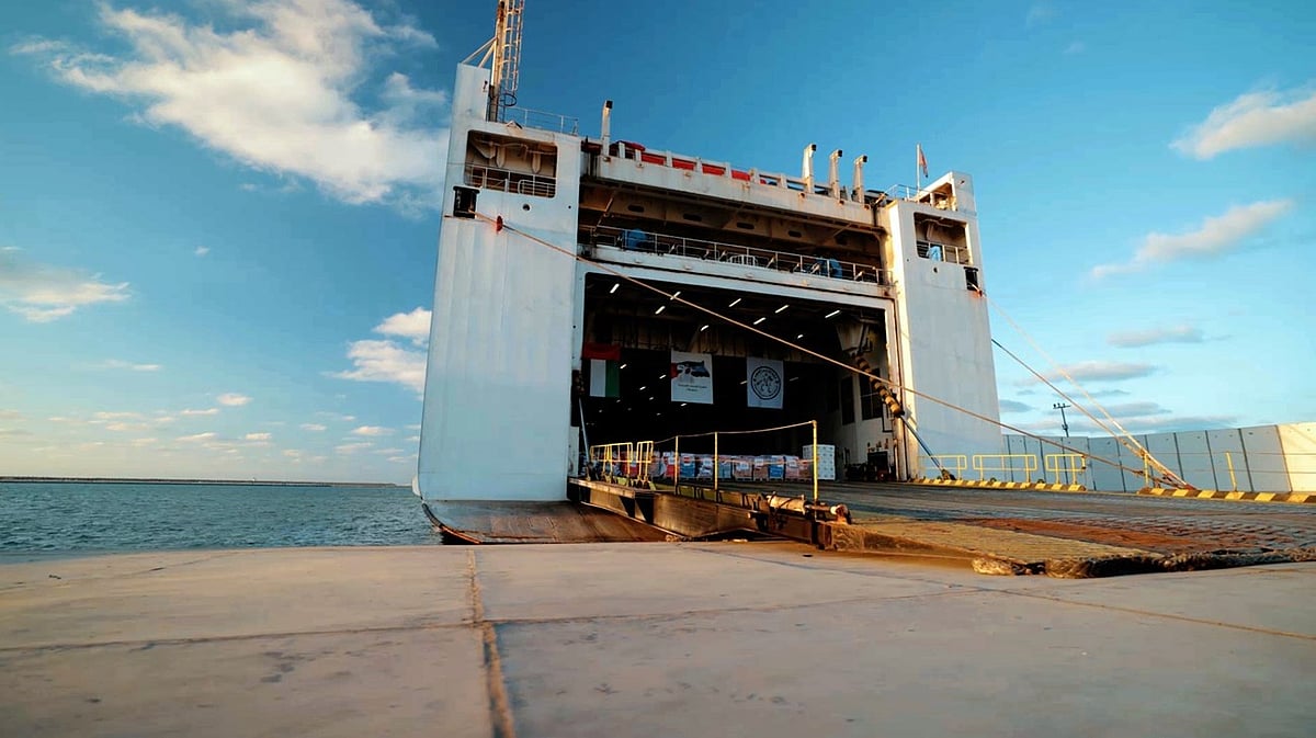 UAE Ship Delivers 7,200 Tons of Aid to Gaza