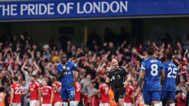 Chelsea players dejected after losing to Nottingham Forest at Stamford Bridge.