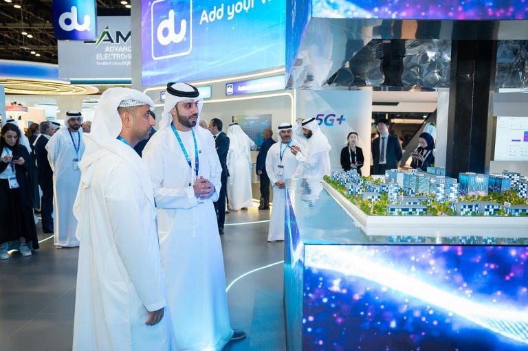du Launches AI Park and National Hybrid AI at GITEX 2025