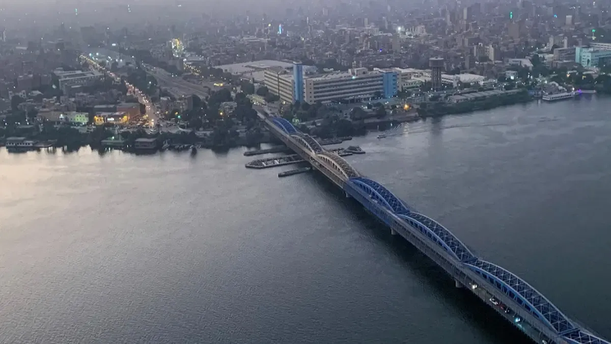 Egyptian officials discussing water desalination project with African Development Bank.