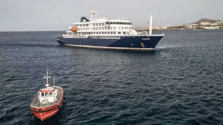 Cruise ship MV Hondius anchored near Tenerife with health authorities monitoring the situation.