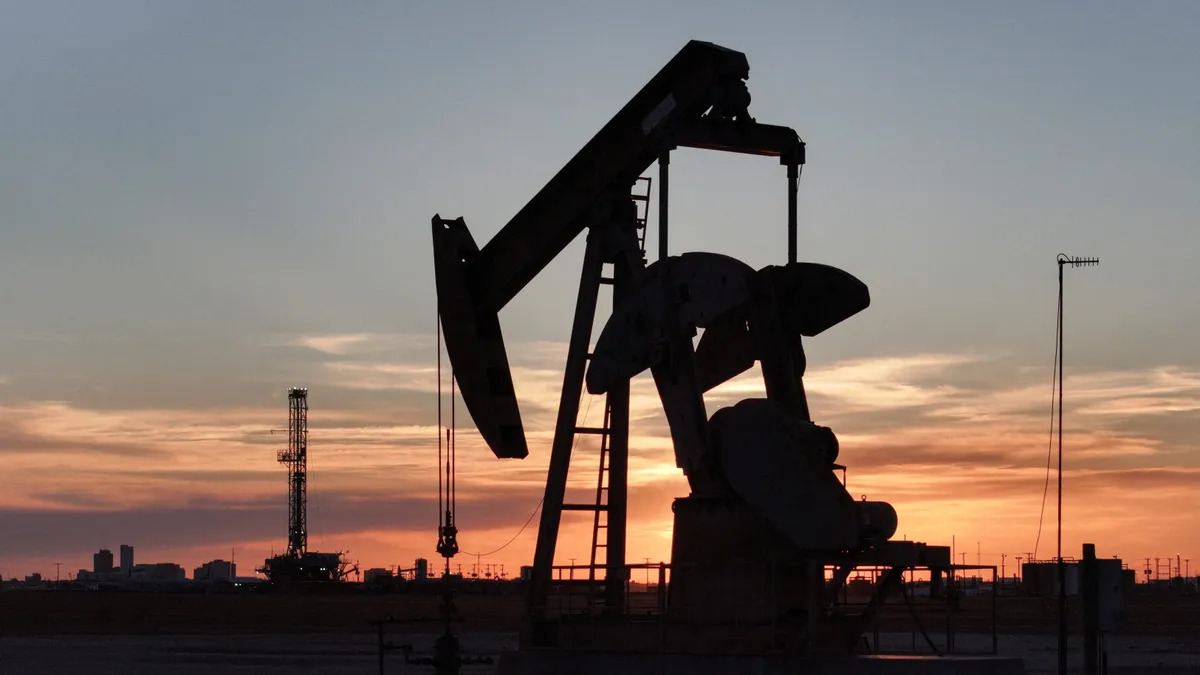 A graph showing declining oil prices amidst geopolitical developments.