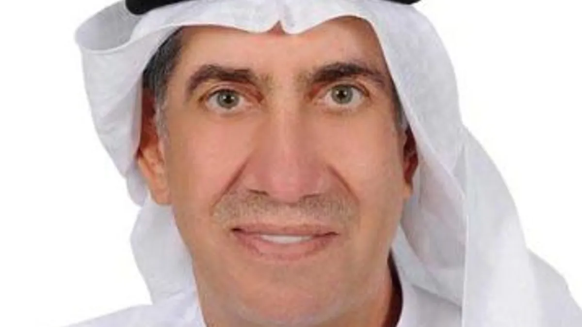 UAE leaders discussing the new AI initiative for government services.