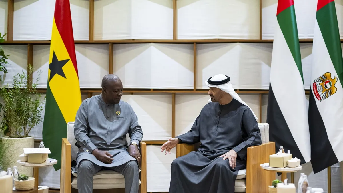 Sheikh Mohamed bin Zayed meets Ghanaian President to discuss cooperation.