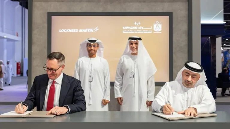 Officials from Tawazun Council and Lockheed Martin sign agreement for Cybersecurity Centre.
